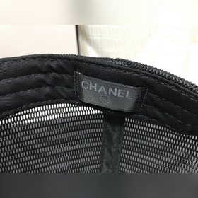 Новая модель от Chanel, классическая ткань с узором, в сочетании 