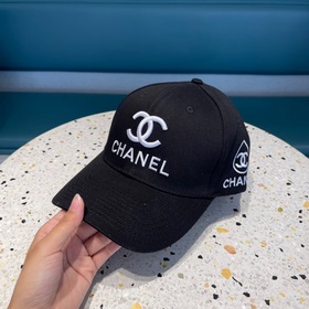 【CHANEL Шанель】 Новая вышитая бейсболка из фирменной коллекции, а