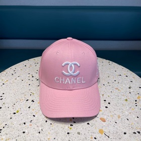 【CHANEL Шанель】 Новая вышитая бейсболка из фирменной коллекции, а