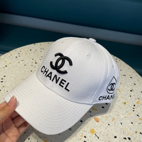 【CHANEL Шанель】 Новая вышитая бейсболка из фирменной коллекции, а