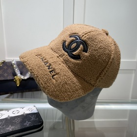 CHANEL Новая оригинальная бейсболка с козырьком. Простая и элеган