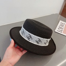 Chanel Шанель, шляпа с плоским верхом, соломенная шляпа, очень об