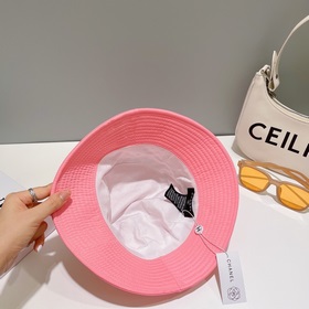 Рекомендуем приобрести эту модель. # CHANEL Chanel новый вышитый