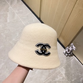 В комплекте пылезащитный чехол. 【CHANEL Шанель】 Новая модель вяз