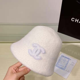 Шапка-ведро от Chanel Незаменимая шапка для осени зимы. Пушистая 