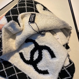 Новинка от Chanel, представлена в бутиках, восхитительна, эксклюз
