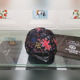 Модель Chanel с граффити! Превосходный материал, кожаные заклепки