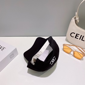 Новая бейсболка CHANEL 2023 с вышитым логотипом, классический лак