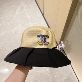 В комплекте пылезащитный чехол. 【CHANEL Шанель】 Новая модель 202