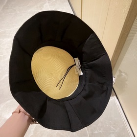 В комплекте пылезащитный чехол. 【CHANEL Шанель】 Новая модель 202