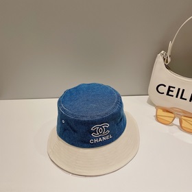Chanel весна-лето 2023, джинсовая кепка в стиле рыбацкой Классиче