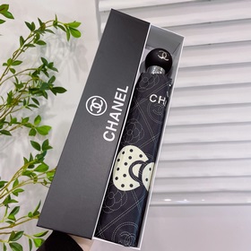 CHANEL Маленький бабочковый узелок Chanel. Изящная и трогательная