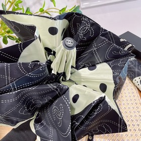 CHANEL Маленький бабочковый узелок Chanel. Изящная и трогательная