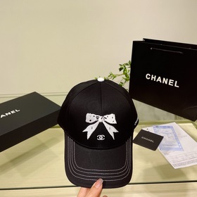 Новая бейсболка CHANEL с логотипом виде бабочки. Модный дизайн Ch