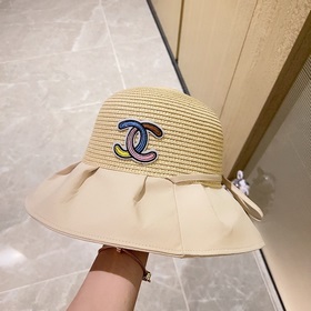 В комплекте пылезащитный чехол. 【CHANEL Шанель】 Новая модель 202
