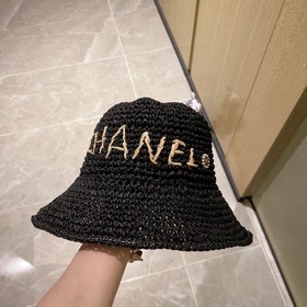 В комплекте пылезащитный чехол. 【CHANEL Шанель】 Новая модель 202