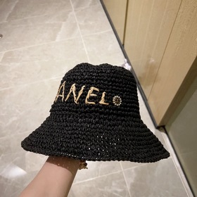 В комплекте пылезащитный чехол. 【CHANEL Шанель】 Новая модель 202