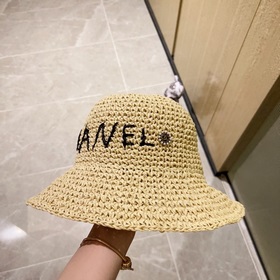В комплекте пылезащитный чехол. 【CHANEL Шанель】 Новая модель 202