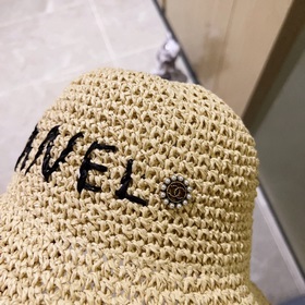 В комплекте пылезащитный чехол. 【CHANEL Шанель】 Новая модель 202