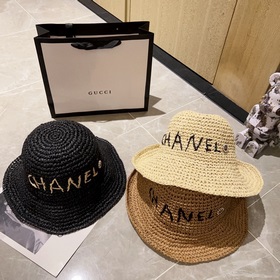 В комплекте пылезащитный чехол. 【CHANEL Шанель】 Новая модель 202