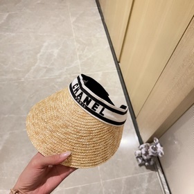 В комплекте с пылезащитным чехлом 【CHANEL Шанель】 Новая модель л