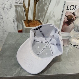 CHANEL Новая классическая бейсболка, изготовлена с высокой точнос
