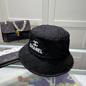 【CHANEL Шанель】 Новая модель шляпы-рыбачки с широкими полями в ст