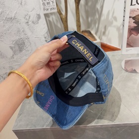 Chanel, 2 новые летние кепки с козырьком и поджатым козырьком, дж