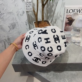 Chanel@23a Новая модель солнцезащитной шляпы-панамы для пляжа, че
