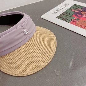 Chanel Канапе с открытой макушкой, соломенная шляпа с козырьком, 