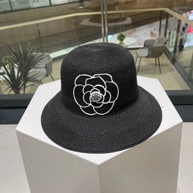 [Chanel] Новая модель 2023 года — соломенная шляпа с узором из ка
