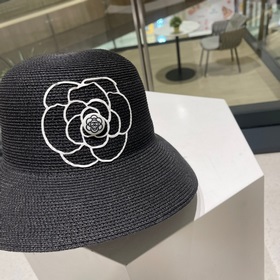 [Chanel] Новая модель 2023 года — соломенная шляпа с узором из ка