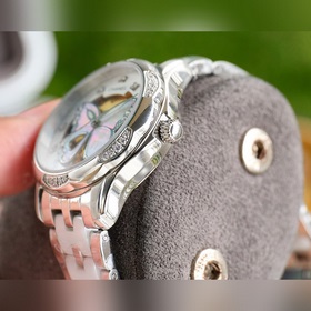 Классический стиль, вечная классика Бренд： Chanel Модель： Элегант