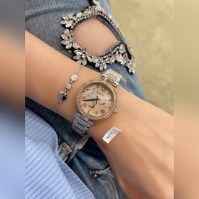 CHANEL представляет новую модель многофункциональных женских часо