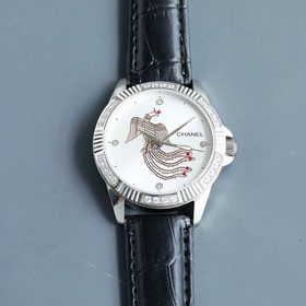 Женские механические часы Chanel Citizen представлены в соответст