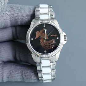 Женские механические часы Chanel Citizen представлены в соответст