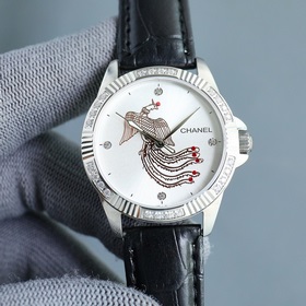 Женские механические часы Chanel Citizen представлены в соответст