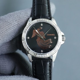 Женские механические часы Chanel Citizen представлены в соответст