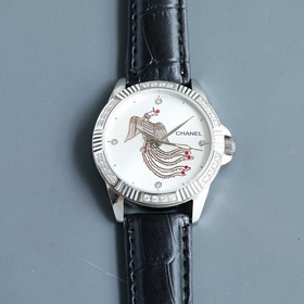 Женские механические часы Chanel Citizen представлены в соответст
