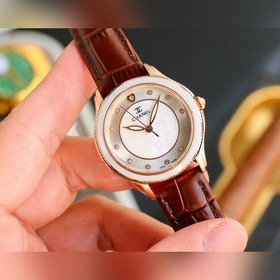 Новая модель Chanel Camellia CHANEL — элегантные женские часы с у