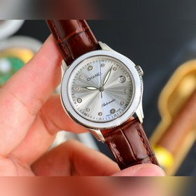 Новинка от Chanel — элегантные женские часы. Корпус часов отличае