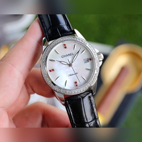 Бренд： Chanel Модель： Новая женская механическая часы Механизм： И