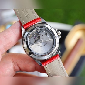 Бренд： Chanel Модель： Новая женская механическая часы Механизм： И