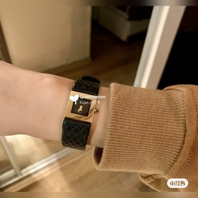 Оригинальная застежка Маленькая булавка CHANEL [Chanel] Подержанн