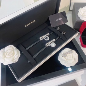 Chanel Ювелирные часы из серии RUBAN с ремешком, покрытые 18-кара