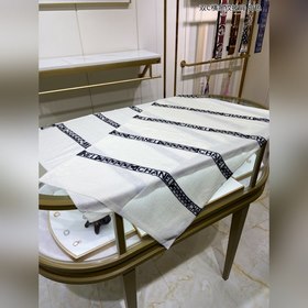 Новые модели от Chanel 【Шаль с двойной полоской C】 Шарф очень кра