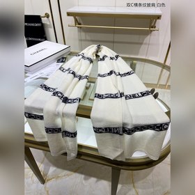 Новые модели от Chanel 【Шаль с двойной полоской C】 Шарф очень кра