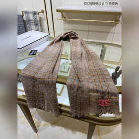 Новый двойной C 【Длинный шарф с вышитым двойным C】 Небольшой аром
