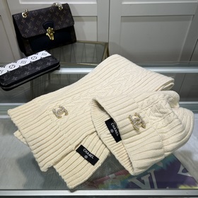 Популярный товар Chanel на Little Red Book, классический комплект
