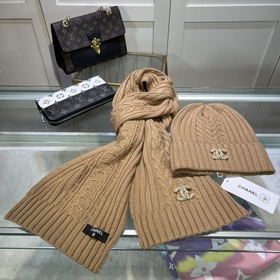 Популярный товар Chanel на Little Red Book, классический комплект